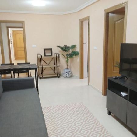 Torrevieja 2 Bedroom Holiday Apartment 外观 照片